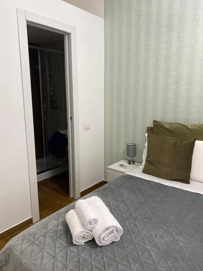 Vanella Rome Domus II 0*,  Italien